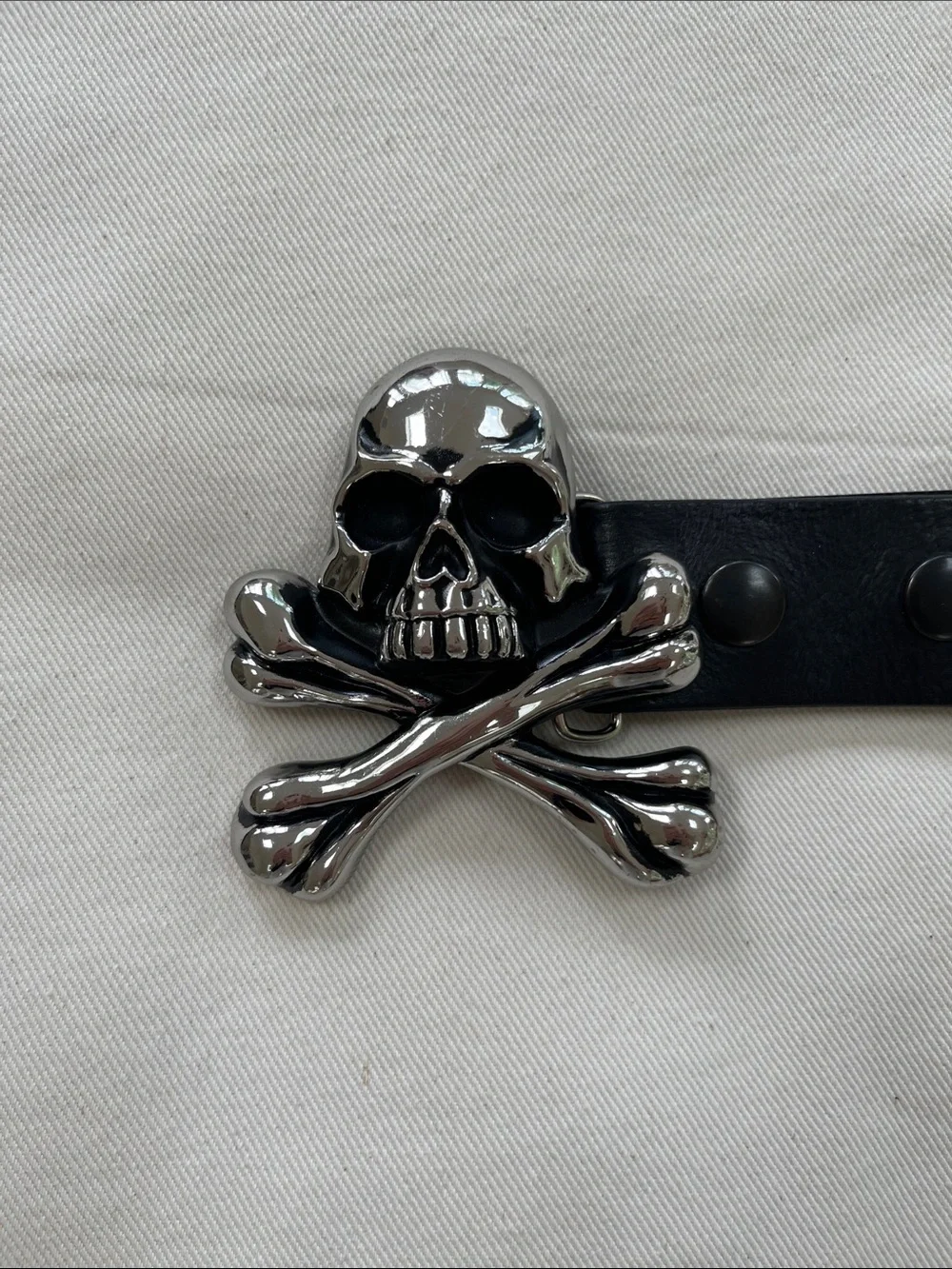 Men's Black Leather Belt with Silver Skull & Crossbones Buckle